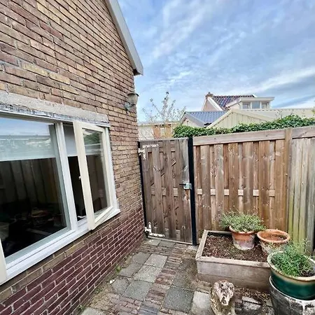 Seaside Tiny House Only 300 Meters From The Beach *