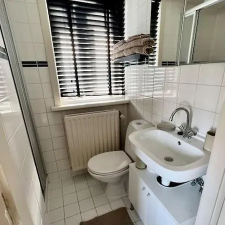 Seaside Tiny House Only 400 Meters From The Noordwijk